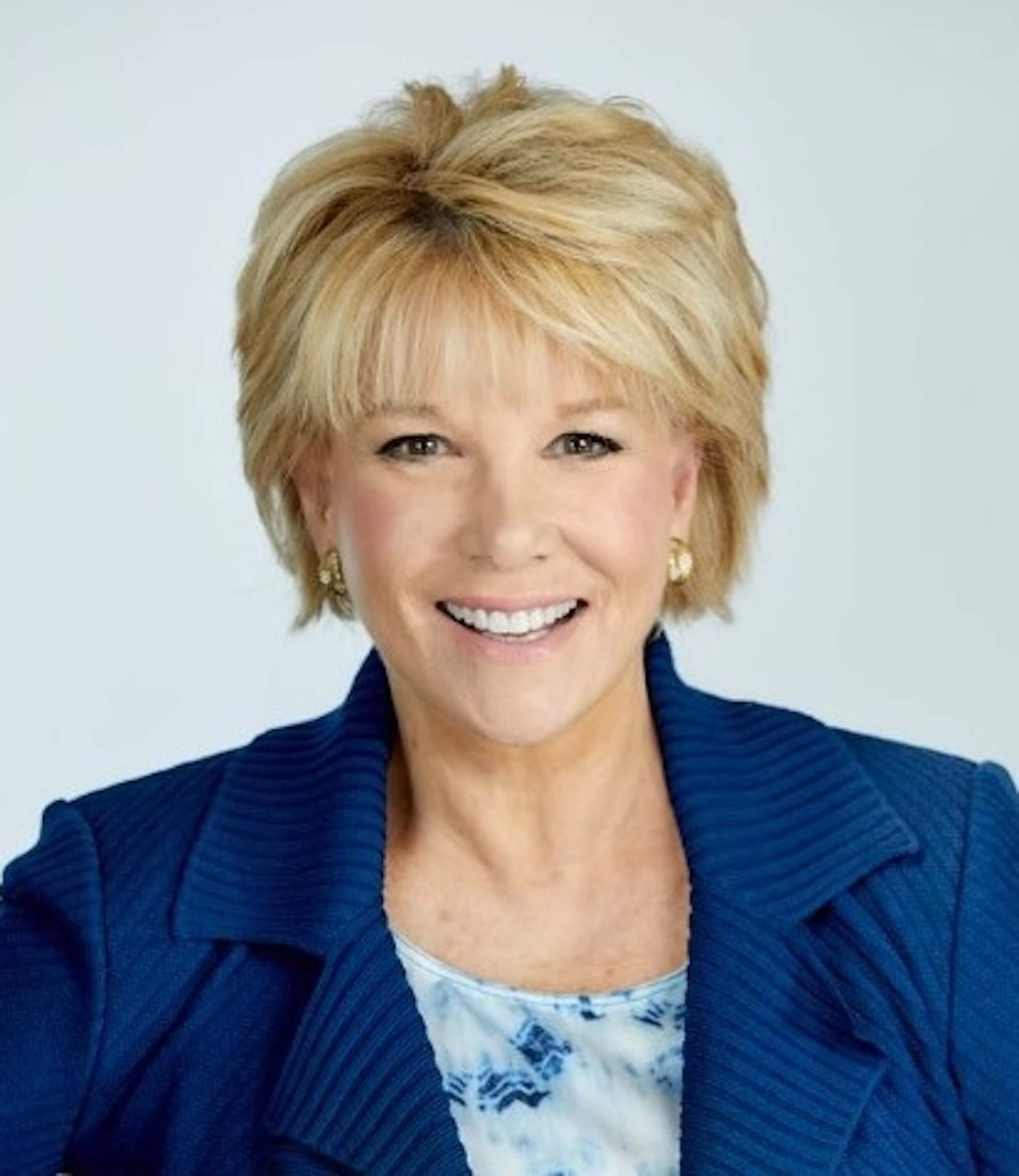 Joan Lunden professional headshot